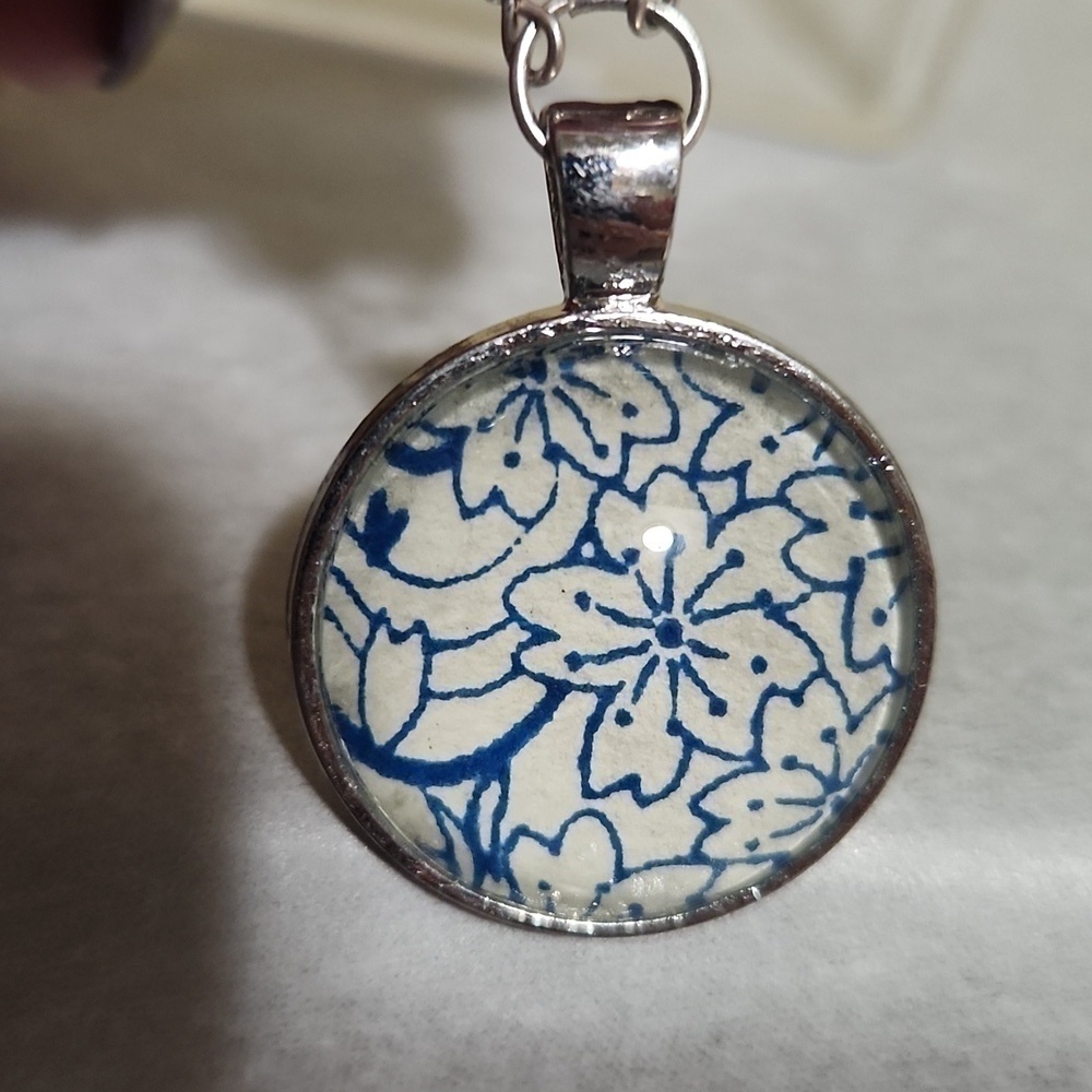NECKLACE - Picture 6 of 7
